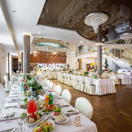 Hotel Rydzewski 에우크 외부 사진