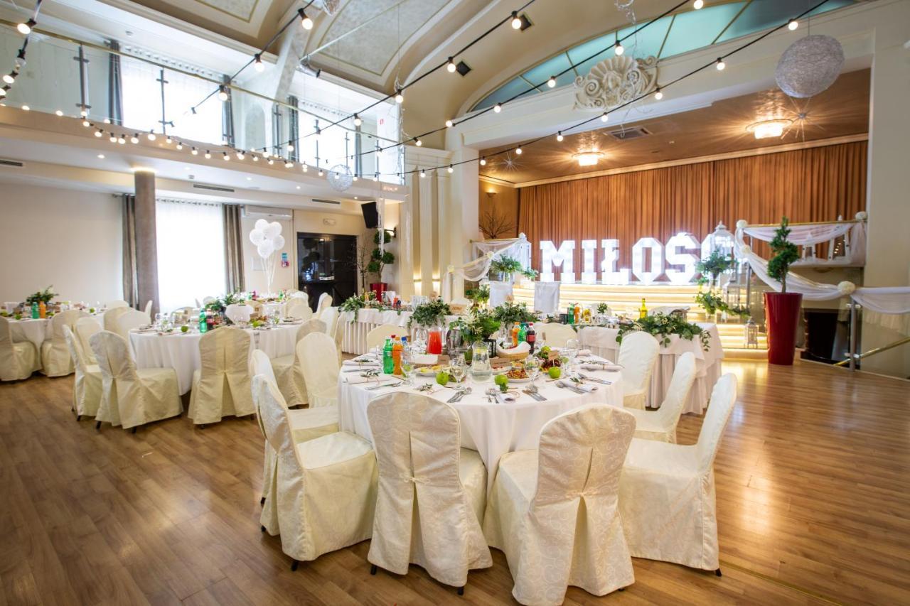 Hotel Rydzewski 에우크 외부 사진